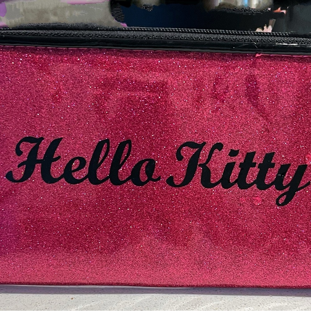 ❤️Bundle 2 5%off 🔥 Hello Kitty Pink Glitter Wallet